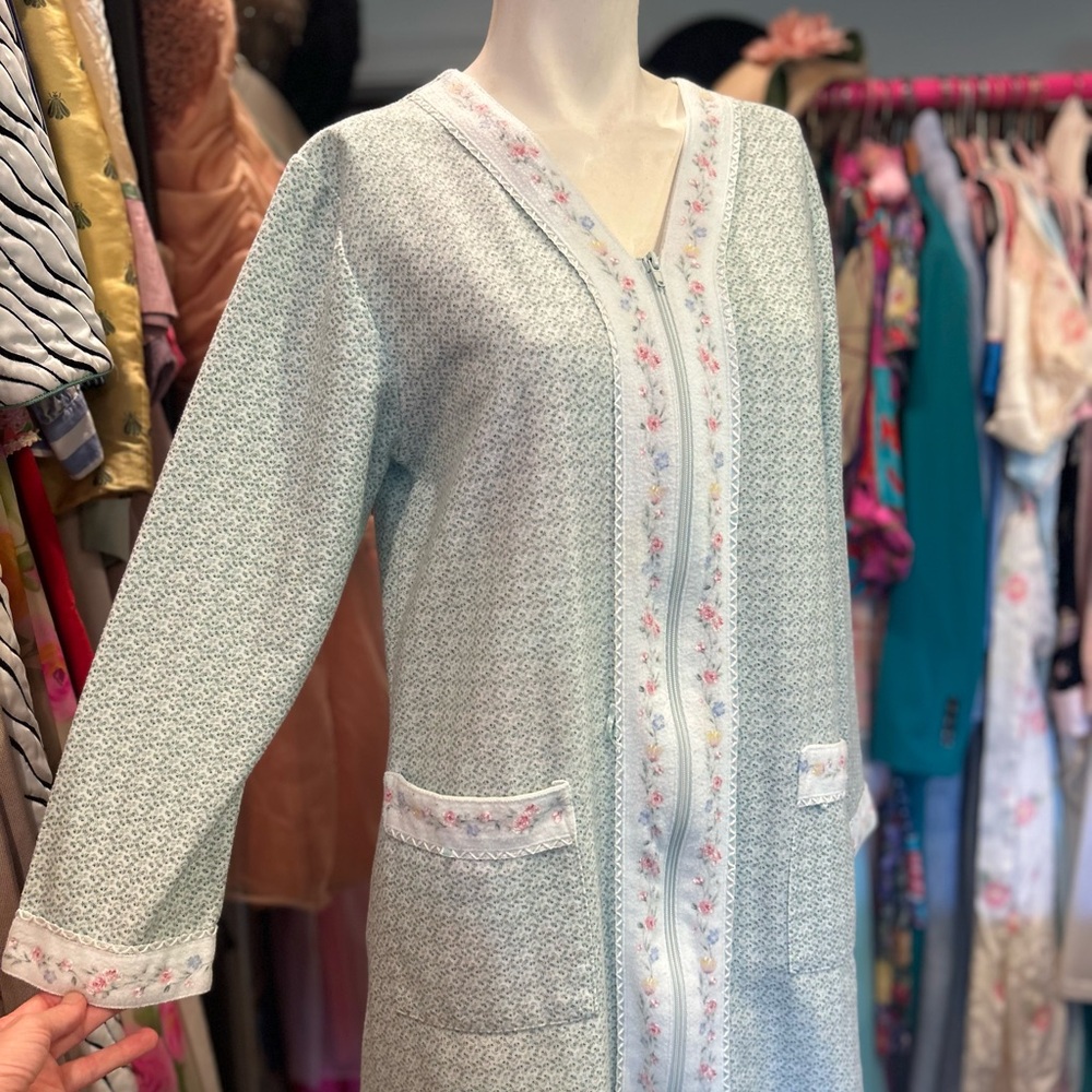 Seaglass Green Floral Housedress - image 7